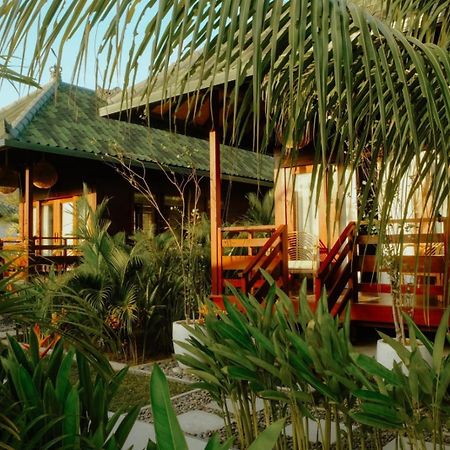 Kura Kura House Hotel Sekongkang Екстериор снимка