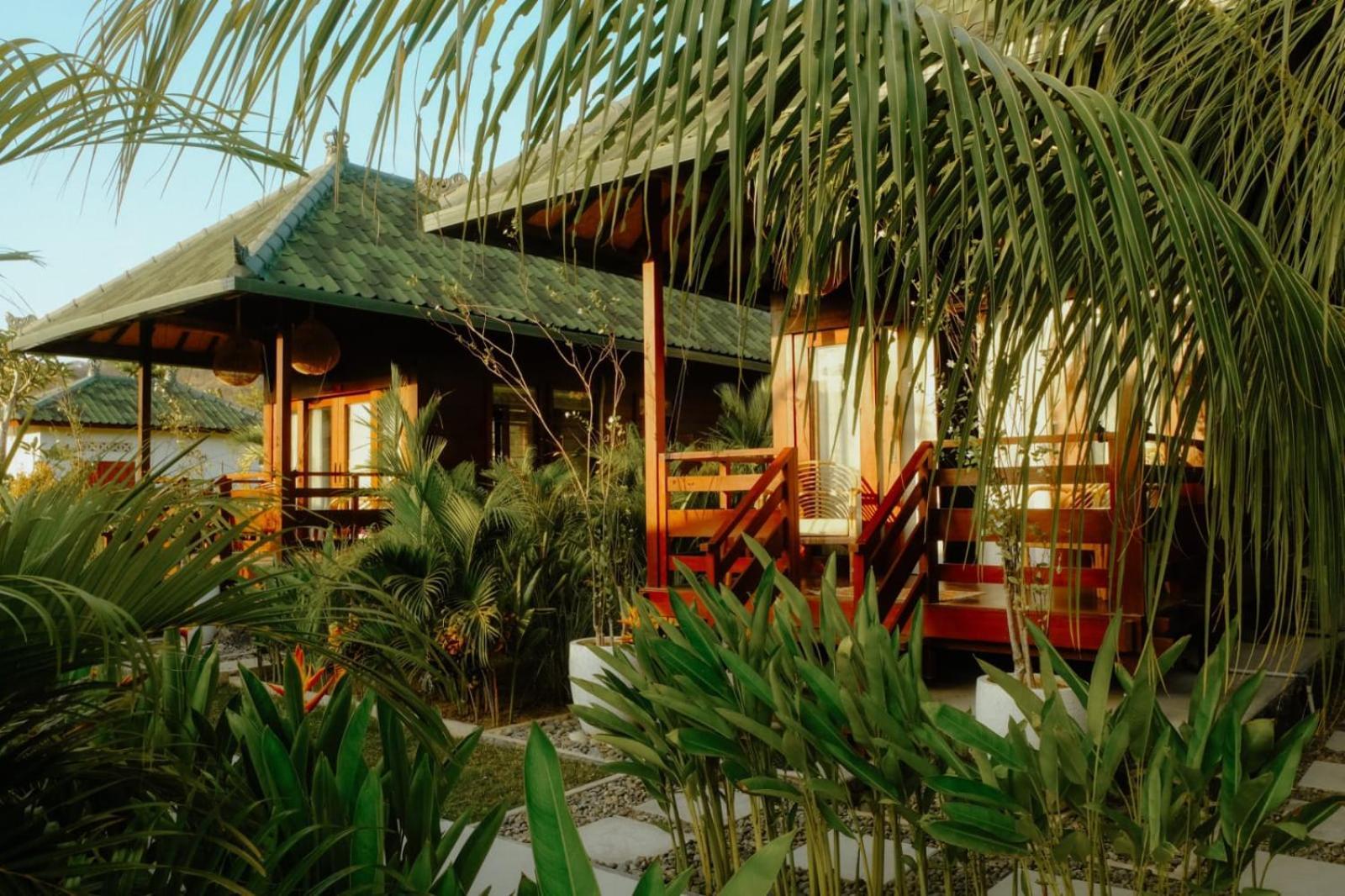 Kura Kura House Hotel Sekongkang Екстериор снимка